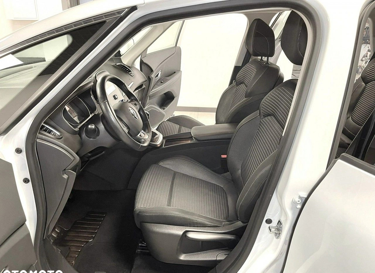 Renault Scenic cena 50200 przebieg: 240000, rok produkcji 2018 z Sopot małe 742